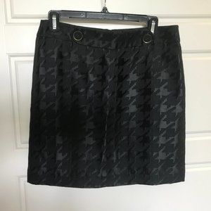 Black houndstooth pattern LOFT mini skirt